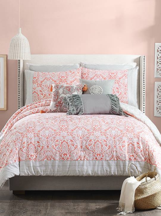 Coral Gables Decorative Pillow with TasselsJessica Simpson 6JRJ1060