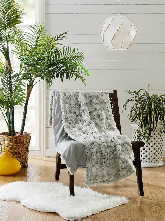 Ruched Throw in Grey LeopardJessica Simpson 6JRJ1075