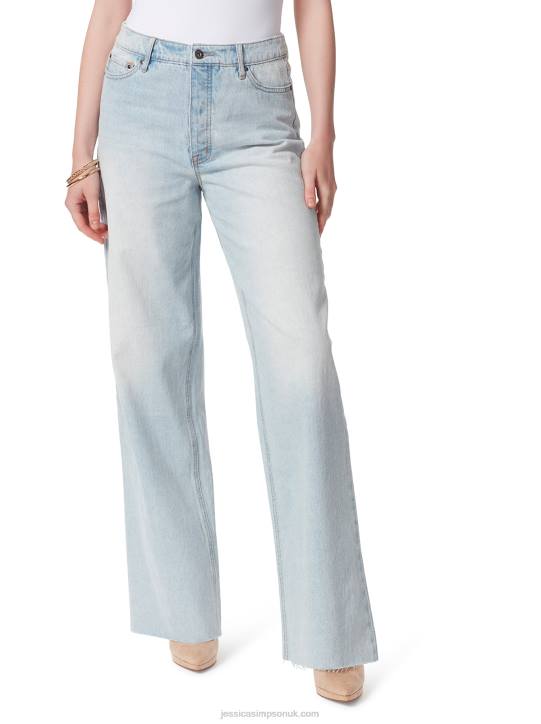 Relaxed Wide Straight Jeans in Heart of GoldJessica Simpson 6JRJ490