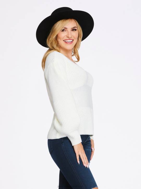 Elmira Sweater in GardeniaJessica Simpson 6JRJ592