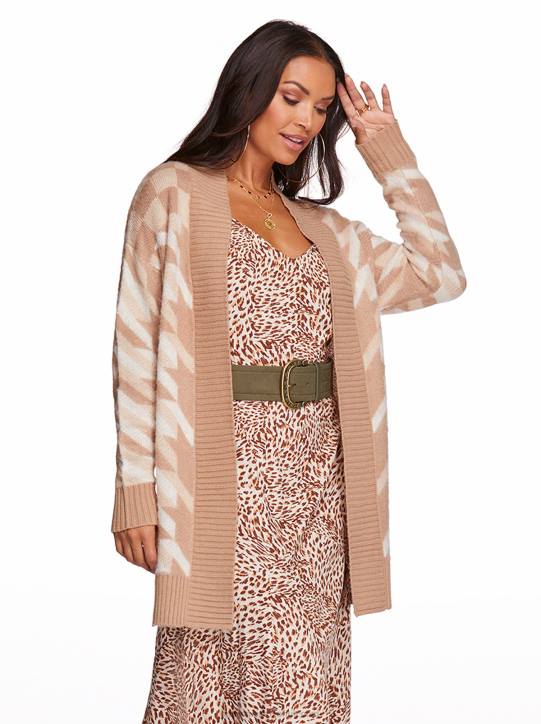 Meghan Cardi in Houndstooth CheckJessica Simpson 6JRJ586