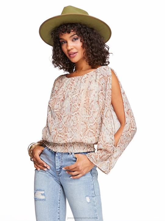 Caroline Top in Shadow SnakeJessica Simpson 6JRJ1112