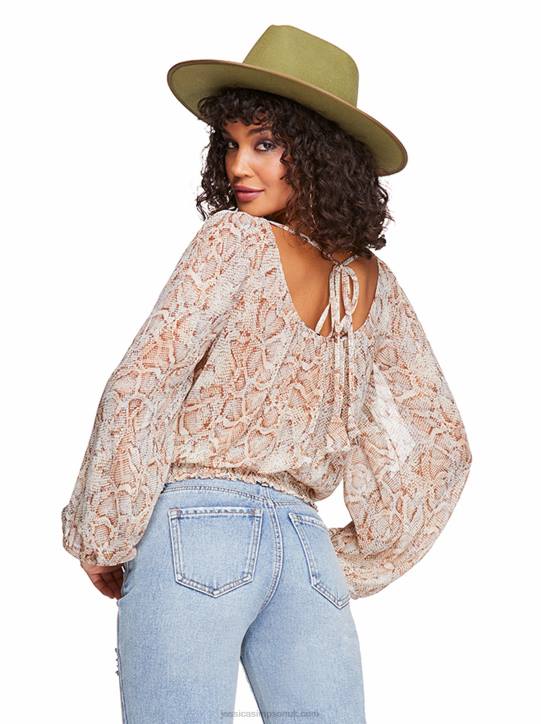 Caroline Top in Shadow SnakeJessica Simpson 6JRJ1112