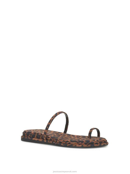 Malha Flat Sandal in NaturalJessica Simpson 6JRJ106